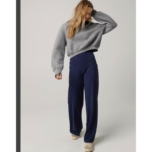 NWT Offline by Aerie Coffee Run Cropped Hoodie Quilted‎ Gray XS - Picture 5 of 13